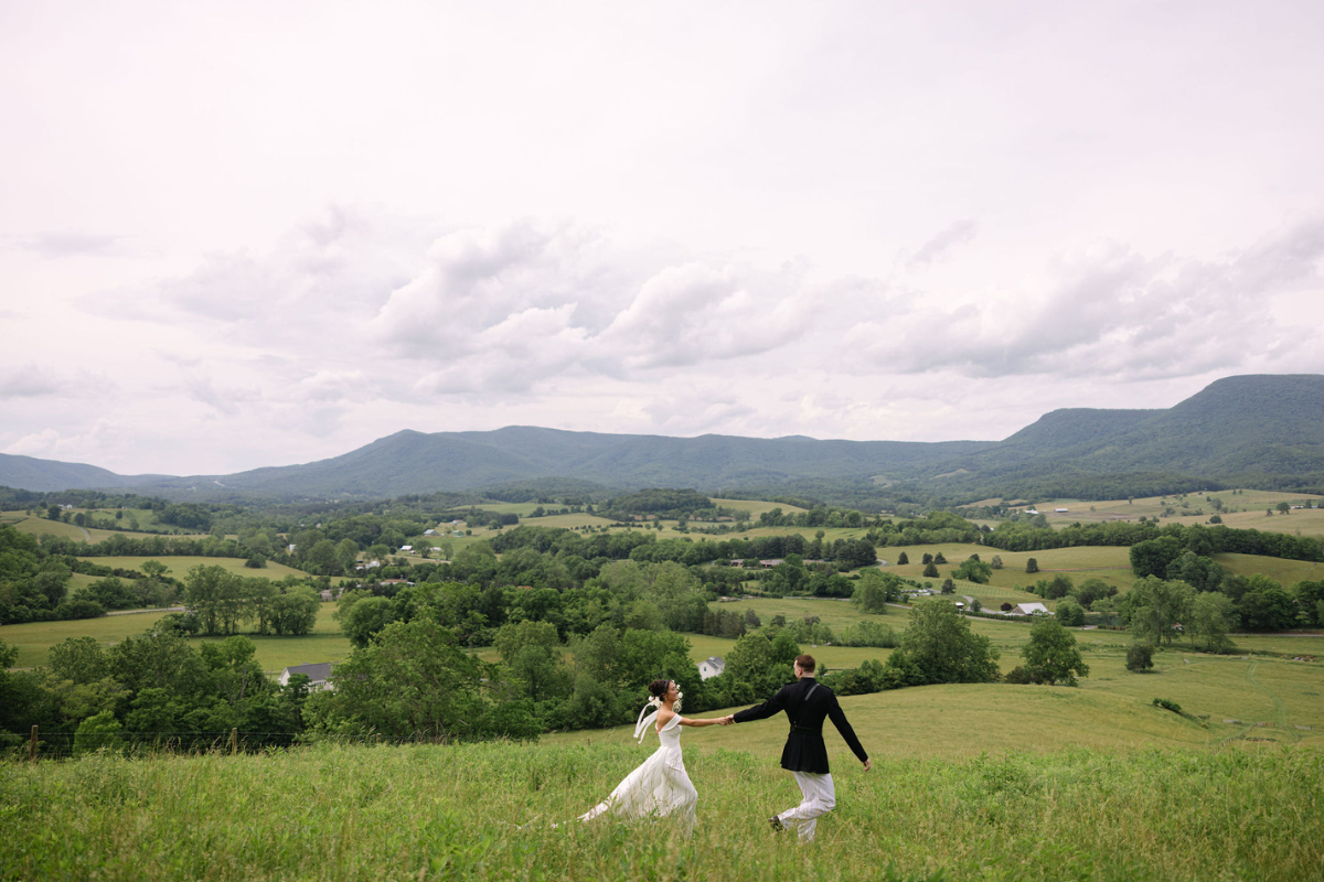 Romantic Wedding in the Rolling Hills